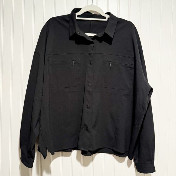 Lululemon Black Ventlight Button Up Shirt Size 12 - Picture 2 of 8